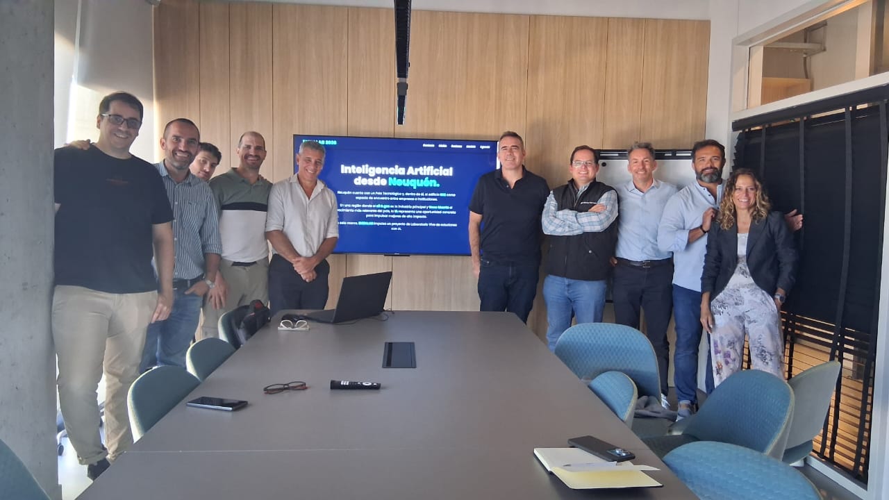 Comunidad de ENE IA LAB reunida en el Polo Tecnológico